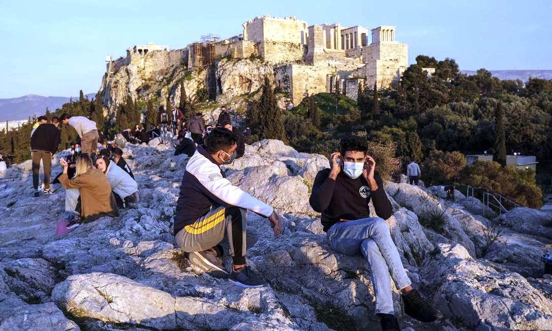 União Europeia planeja 'certificado de viagem' para salvar sua temporada turística de verão
