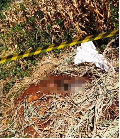 Corpo de jovem é encontrado enterrado no quintal da ex