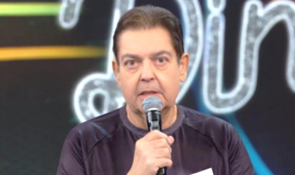 Faustão ostentou relógio de 6 milhões em seu programa na Globo