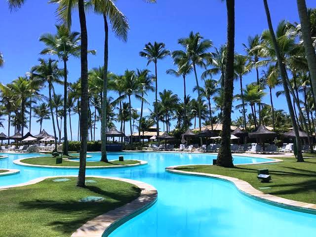 Resort na Bahia oferece ‘home-office’ com vista para praia privativa