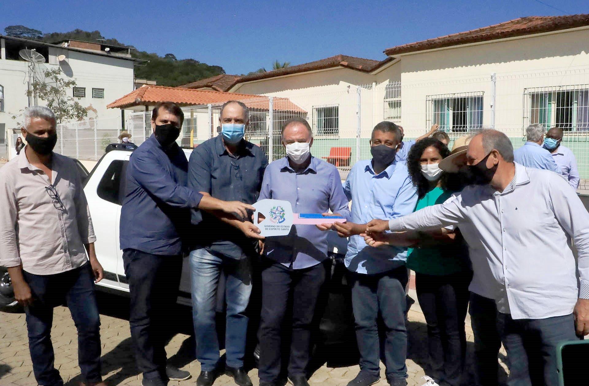 Casagrande inaugura obras e anuncia novos investimentos em Conceição do Castelo, no Sul do ES