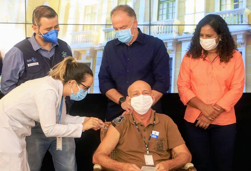 Governo do ES inicia vacinação contra a Covid-19 de profissionais dos sistemas prisional e socioeducativo