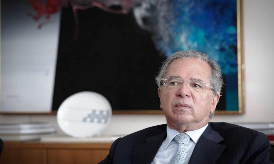 Programa de emprego para jovens terá bolsa de R$ 600 e contrato de um ano, diz Guedes
