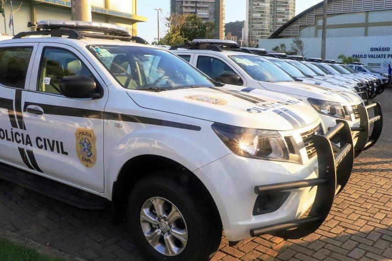 Casagrande entrega 21 novas viaturas para as polícias Militar e Civil