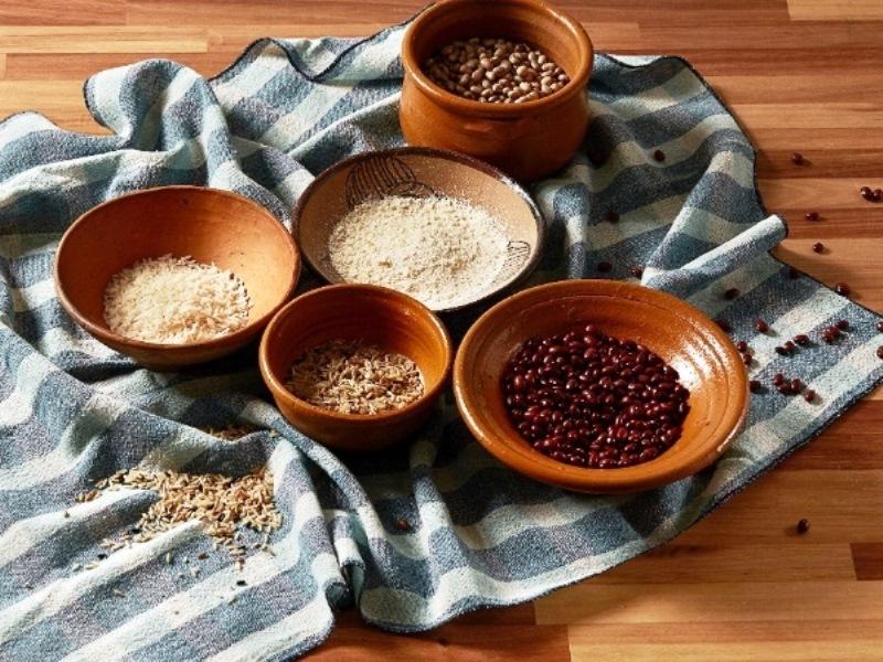 Arroz feijão e farinha se transformou no prato tradicional do Brasil