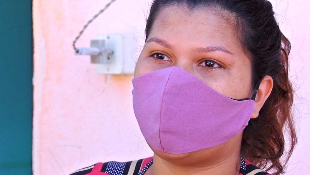 Grávida de gêmeos siameses que dividem o mesmo coração vive angústia por não saber se filhos vão sobreviver