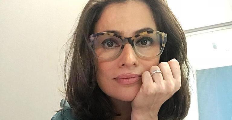 Renata Vasconcellos, discreta, expõe marido poderoso da Globo e surge aos beijos
