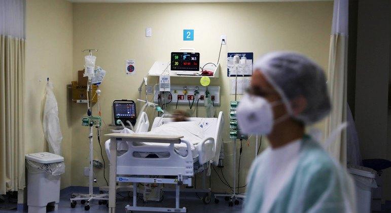 Brasil registra 1.025 mortes por covid e 44.178 novos casos em 24 horas