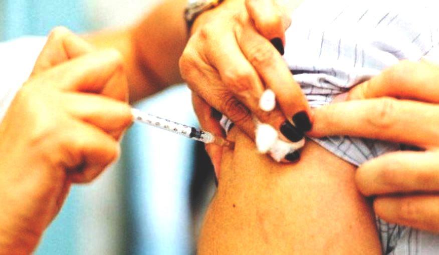 65% dos idosos não retornaram para a segunda dose da Fiocruz contra a Covid-19, no ES