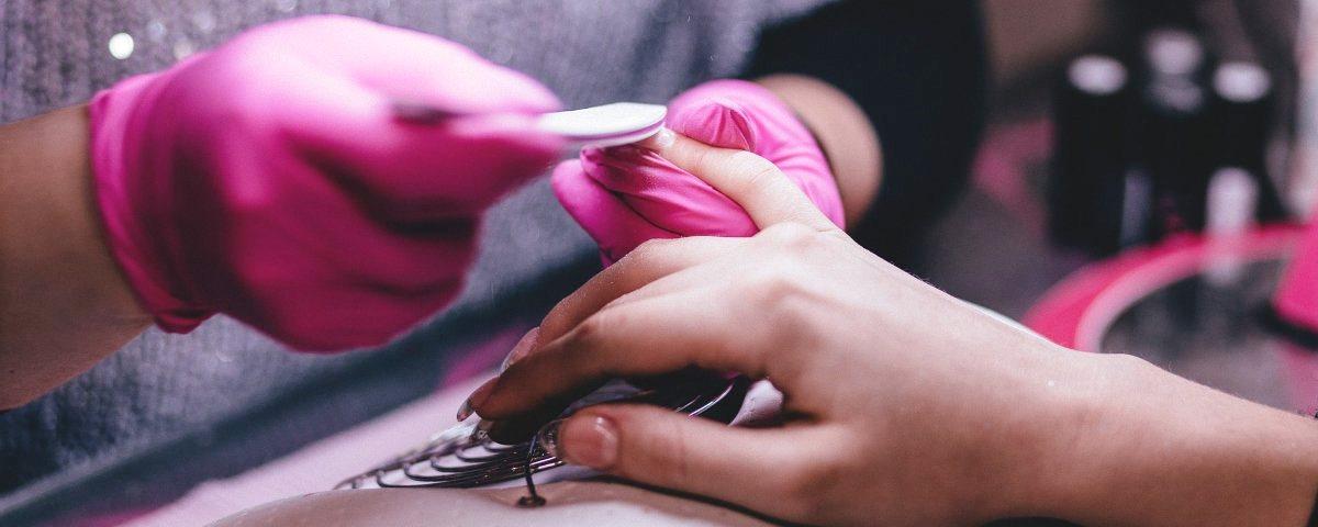 4 aparelhos incríveis usados para desencravar unhas
