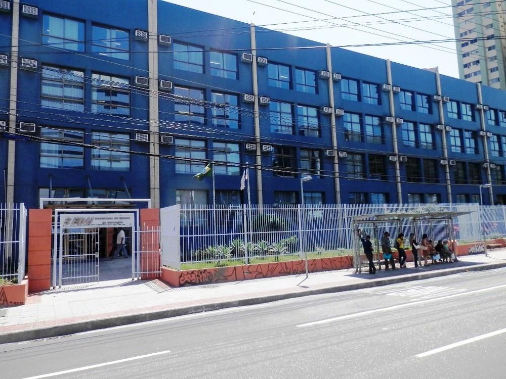 Inscrições para 715 vagas em cursos técnicos com bolsa de R$ 400 vão até domingo no ES
