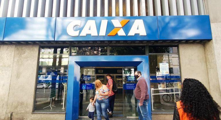Caixa deposita 3ª parcela do auxílio emergencial a mais de 2 milhões neste sábado (26)