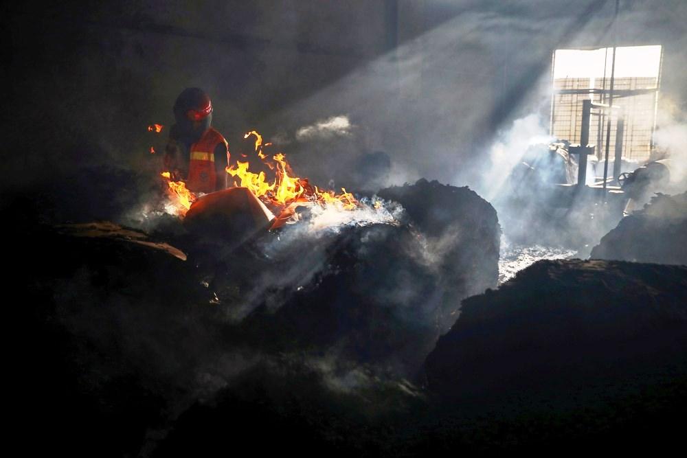 Incêndio em fábrica em Bangladesh deixa mais de 40 mortos