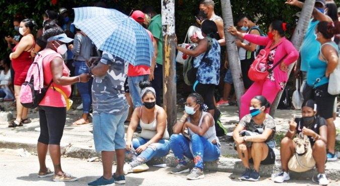 Cuba reconhece crise sanitária, mas recusa corredor humanitário