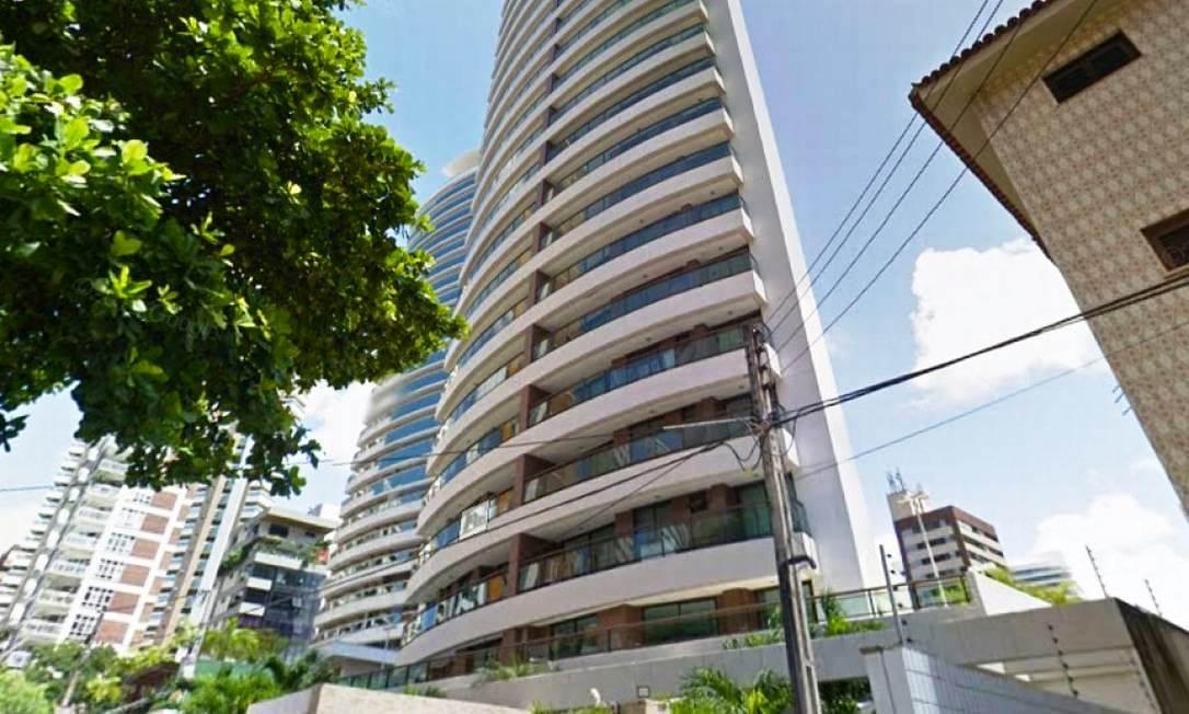 Eunício Oliveira compra apartamento de Ciro Gomes em leilão por R$ 520 mil