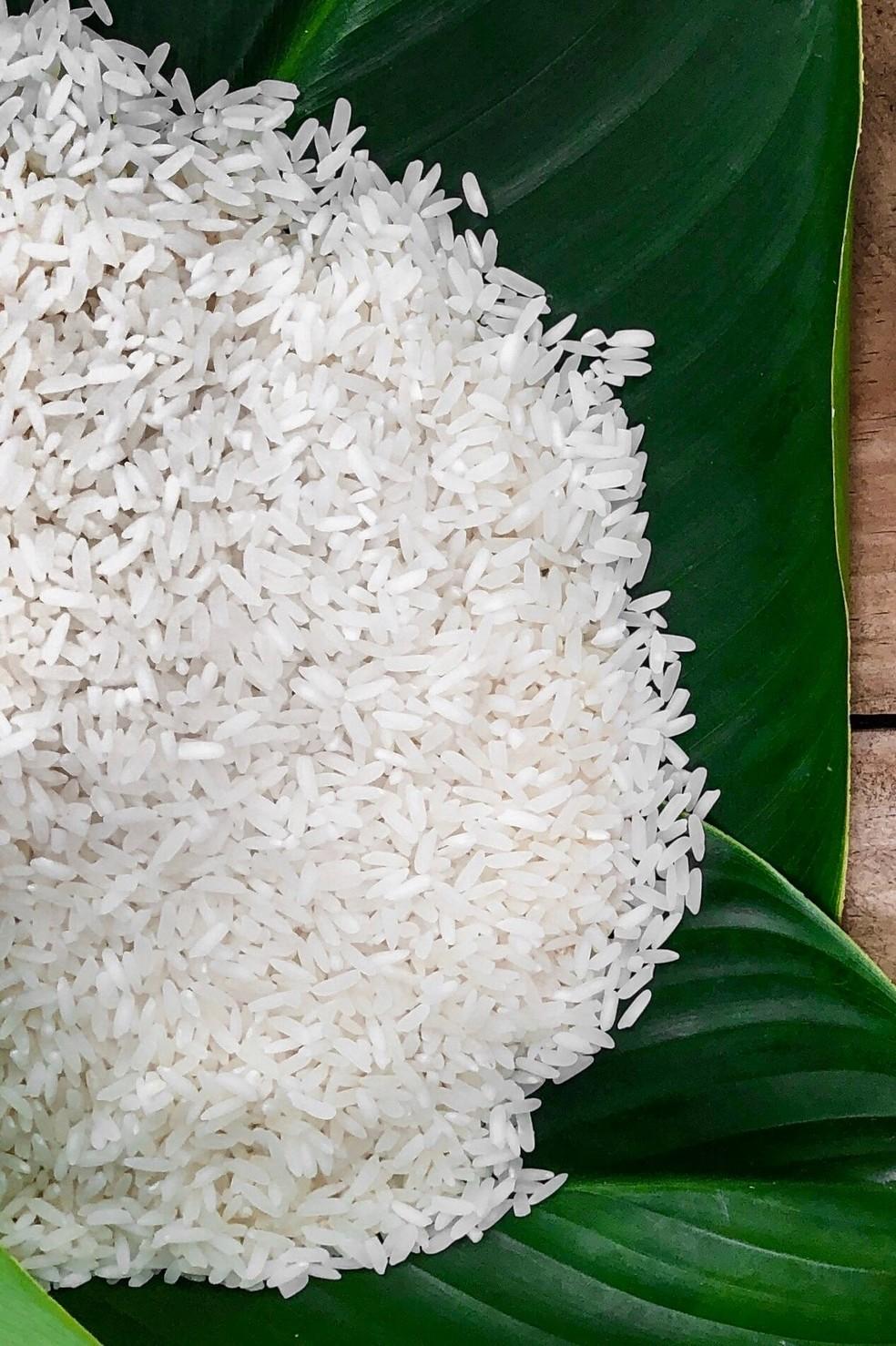 Água de arroz no cabelo: Veja benefícios e saiba como usar
