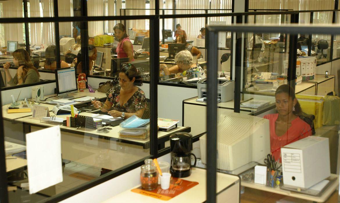 Ministério faz parceria para qualificar 270 mil mulheres