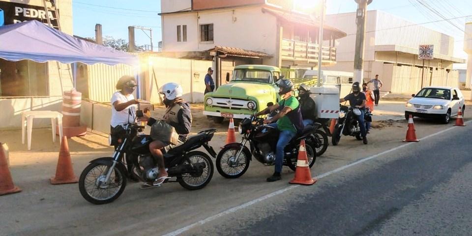 Detran/ES realiza ações educativas no trânsito em Conceição da Barra e Pedro Canário