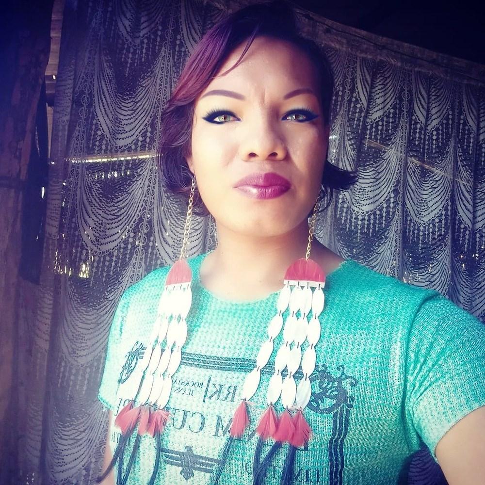 Indígena transexual se torna cacique de aldeia em MT: ‘Corpo de homem e espírito de mulher’