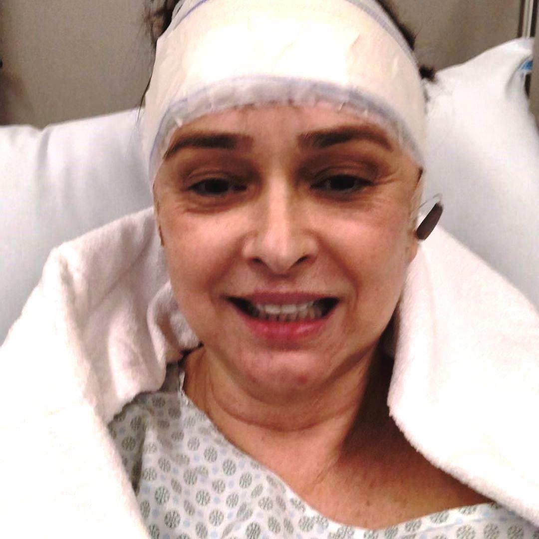 Myrian Rios, ex de Roberto Carlos passa por cirurgia na cabeça após surdez