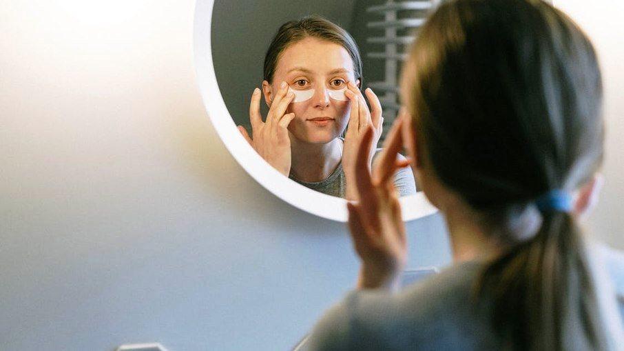 Saiba como fazer a limpeza de pele diária corretamente em seu skin care