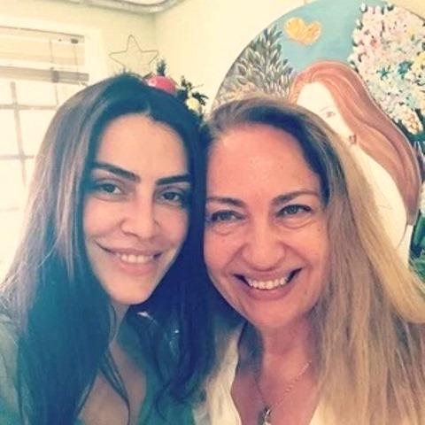 Esteticista das famosas diz que botox e filtro solar prejudicam a pele