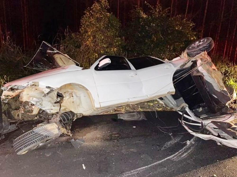 Três pessoas morrem em acidente entre carros, Pinherios, no Norte do ES
