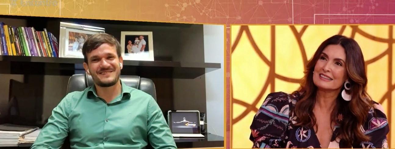 Padre pede mulher em casamento e é perguntado se é bom de cama