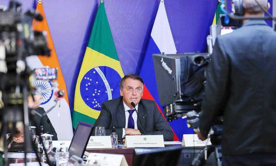 Recuo de Bolsonaro sobre ataques a Alexandre de Moraes desagrada ala militar do governo
