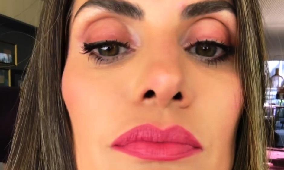 Isabella Fiorentino ensina truque para aumentar a boca