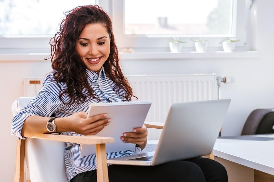 Esesp disponibiliza mais de 1.600 vagas em cursos presenciais e on-line em outubro