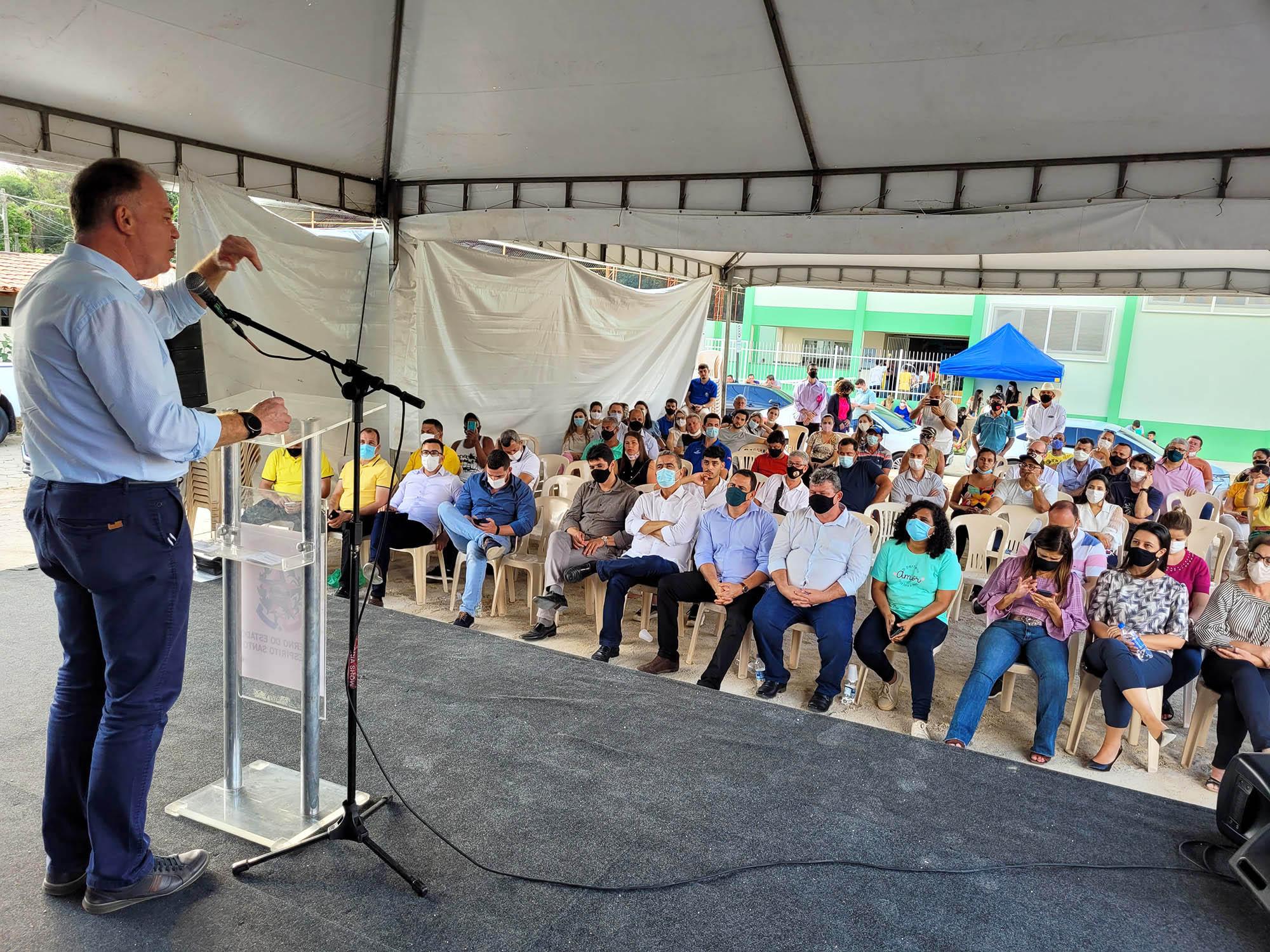 Casagrande entrega obras e anuncia mais investimentos para Governador Lindenberg