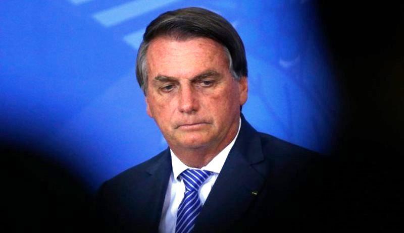 51% dos brasileiros acreditam que Bolsonaro pode tentar golpe, aponta Datafolha