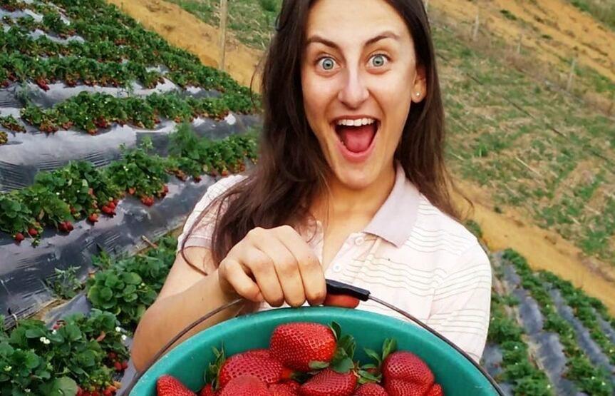 Jamila, a influencer capixaba do agro que não largou a enxada