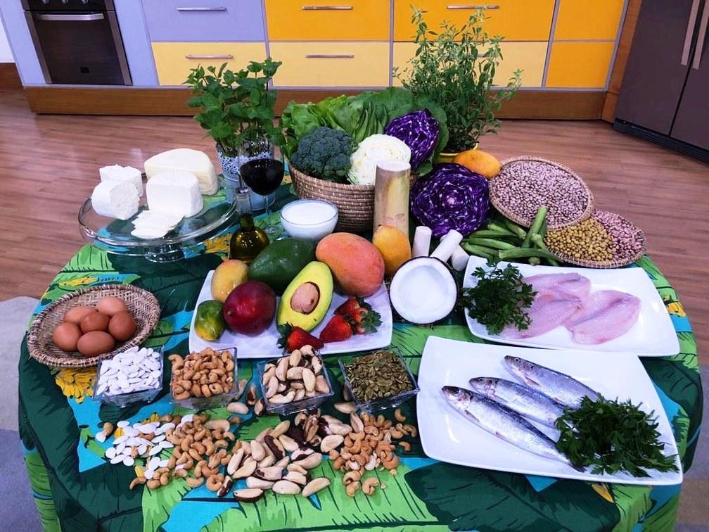 Dieta restritiva pode levar a ataque cardíaco e AVC: Entenda como cortar alimentos pode até parar o coração