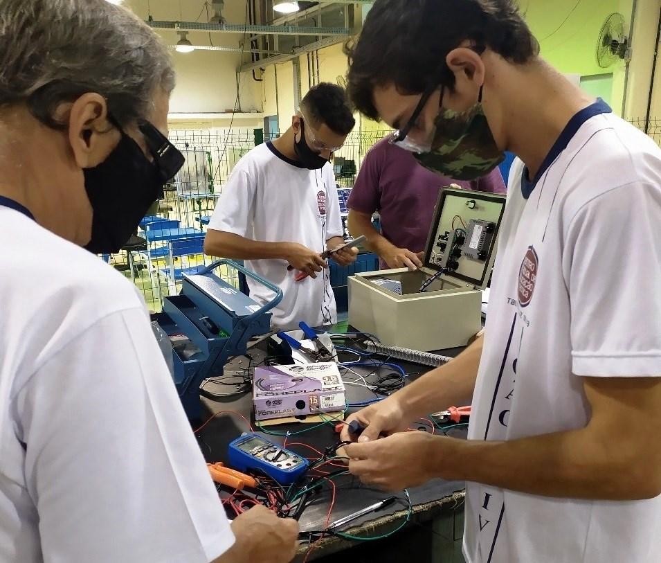 Alunos da Escola Técnica Estadual de João Neiva são classificados para feira científica nacional 