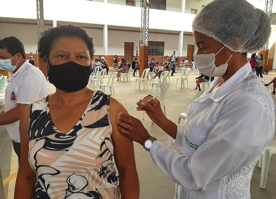 ES já vacinou 91,20% da população acima dos 18 anos com a primeira dose da vacina