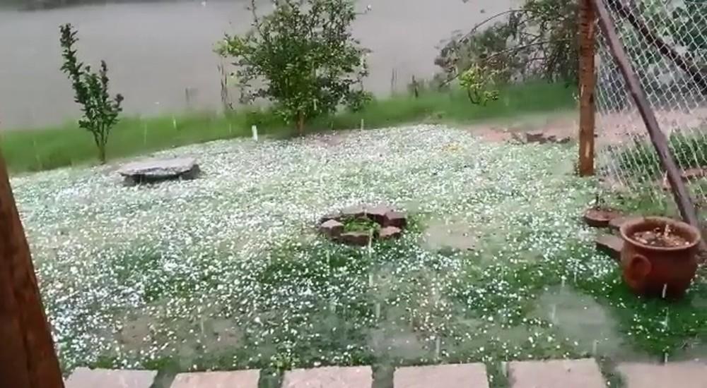ES tem chuva de granizo e 68 cidades em alerta para risco de tempestade