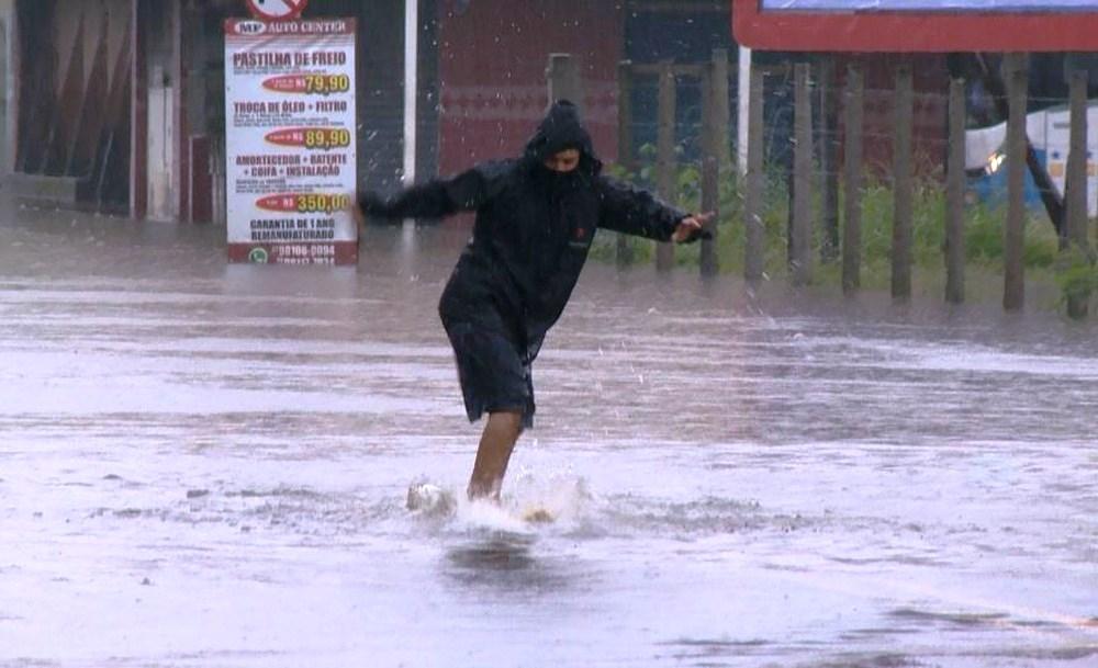 Chuva forte deixa desabrigados e desalojados no ES