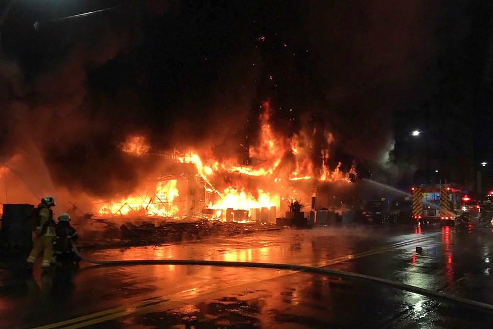 Incêndio em prédio deixa ao menos 46 mortos e 41 feridos em Taiwan