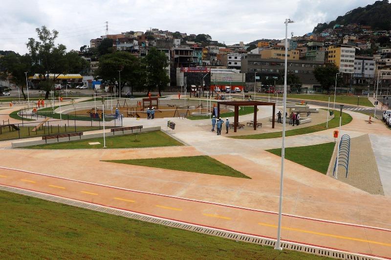 Governo do ES entrega Praça das Crianças no Portal do Príncipe
