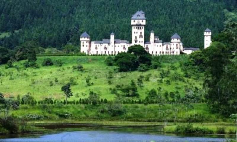Castelo erguido por ex-deputado federal em MG vai a leilão com lance mínimo de R$ 30 milhões