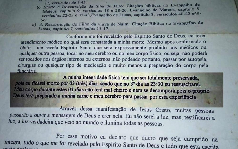 Corpo de pastor que escreveu que ressuscitaria é enterrado após três dias
