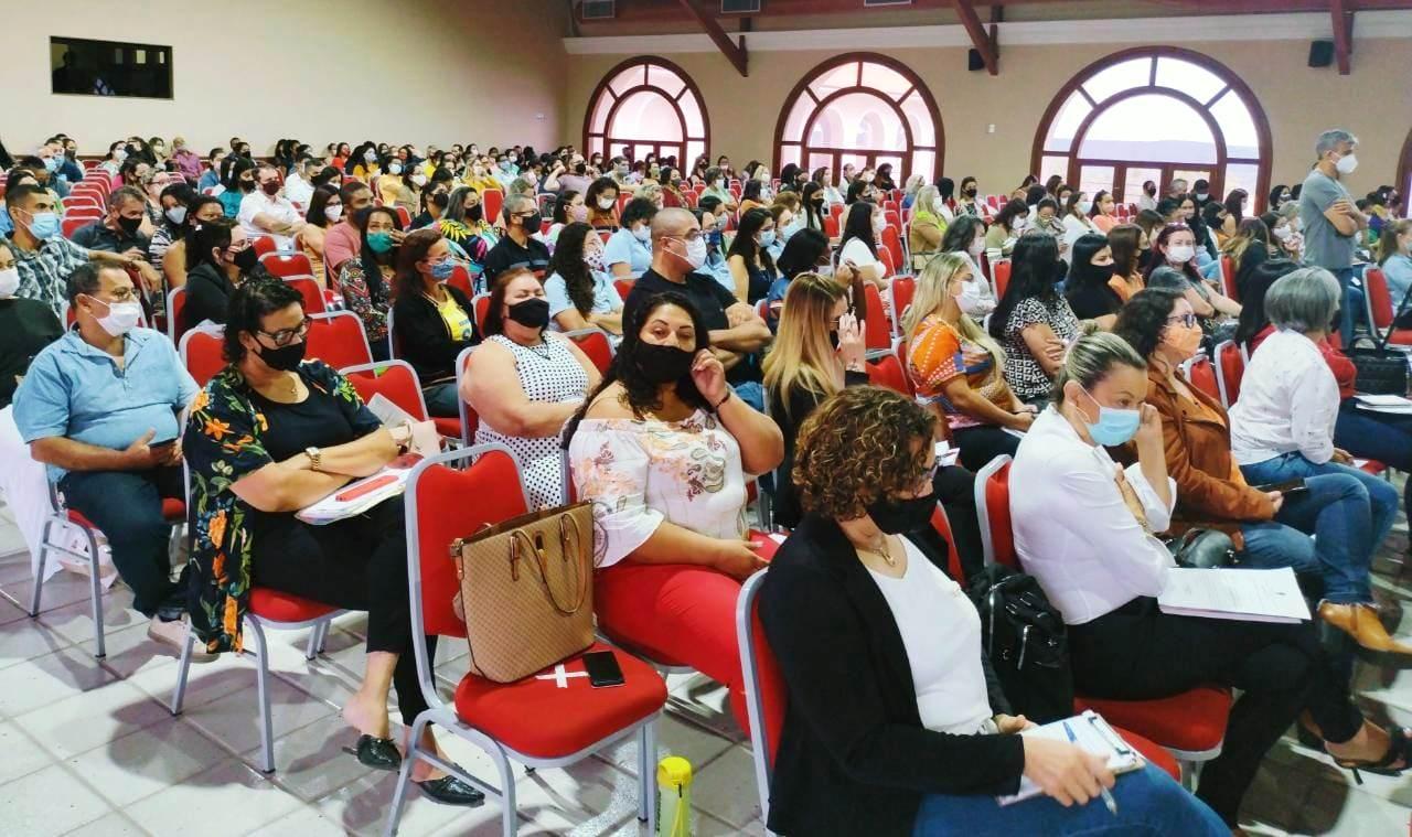 Capacitação mobiliza servidores de São Mateus, no ES