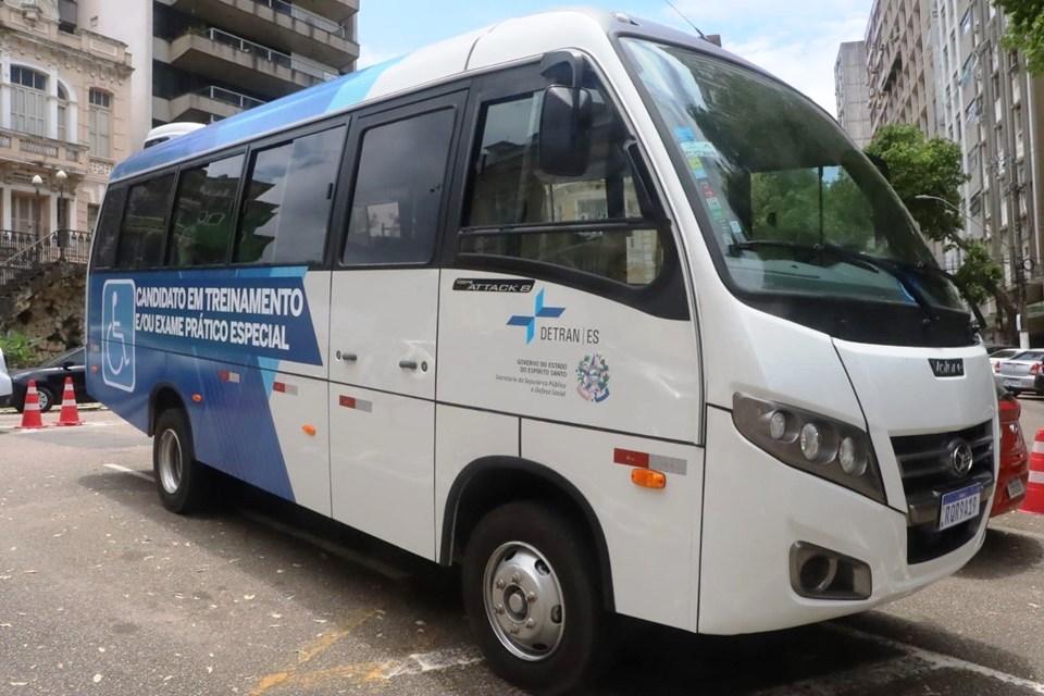 ES é o primeiro estado do País a disponibilizar ônibus adaptado para obtenção de CNH