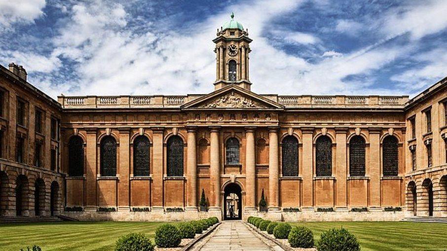 Ministério da Saúde firma acordo para instalar unidade da Universidade de Oxford no Brasil