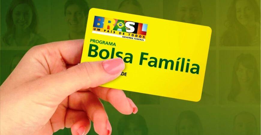 Bolsa Família faz hoje último pagamento antes do Auxílio Brasil