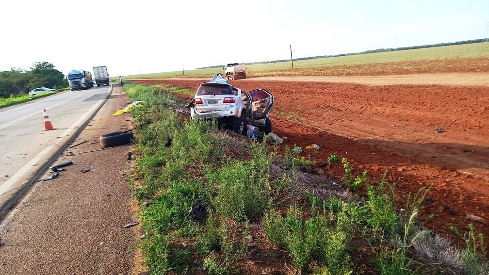 Acidente entre SUV4 e van com pacientes de hemodiálise deixa 13 mortos
