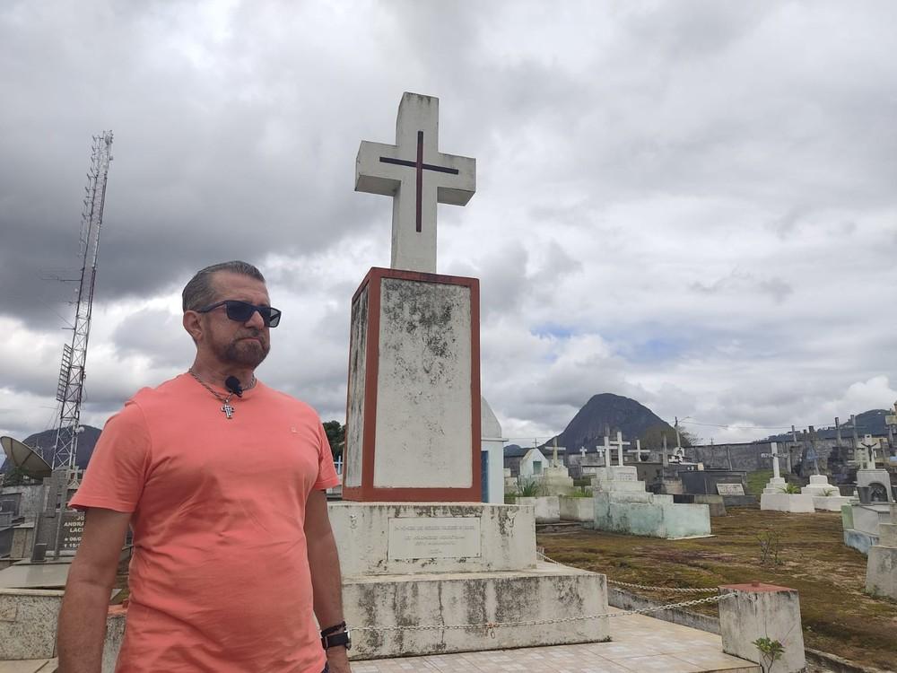 Lenda da serpente do cemitério dos poloneses assombra moradores de Águia Branca, no ES