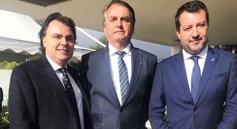 Em última agenda na Itália, Bolsonaro se encontra com líderes conservadores